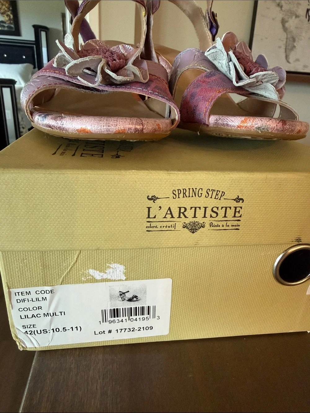 L'ATISTE Pink Floral Applique Open-Toe Block Heels